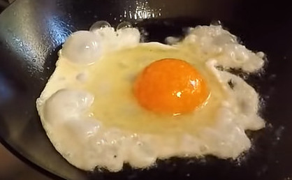 fried egg bubbling